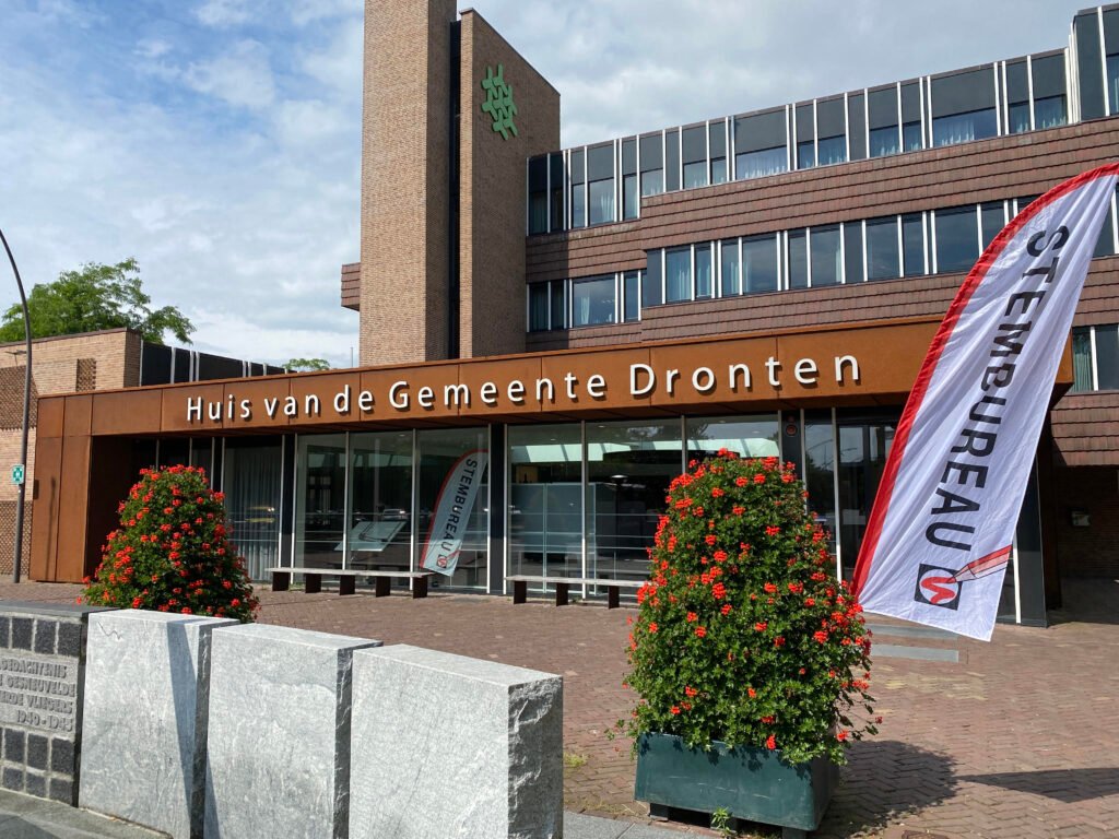 Gemeentehuis, Dronten