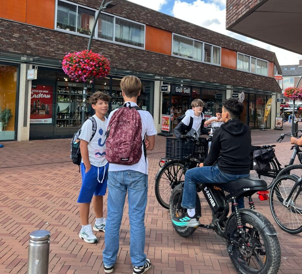 Dronten, winkelcentrum SuyderSee