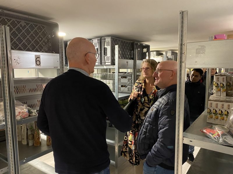 Fractie op bezoek bij Voedselbank Dronten